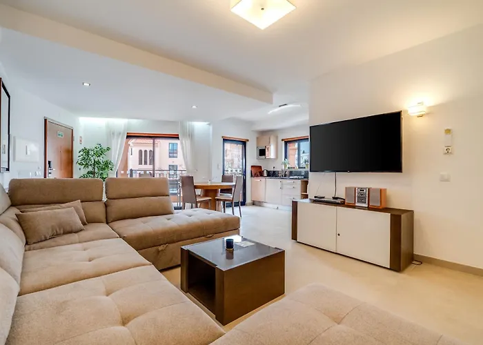 Casas- Bayluz Apart,pool,beach, Tennis, Wifi,aircon Apartamento