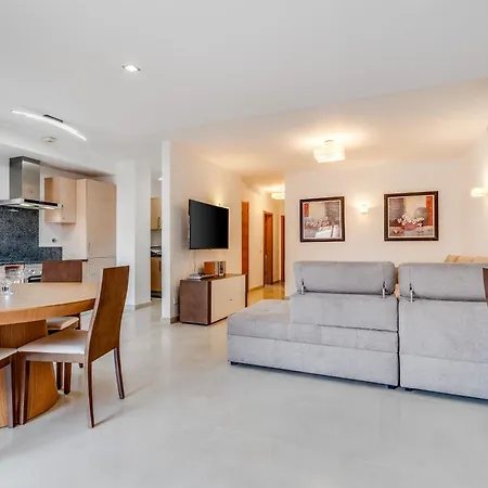 Casas- Bayluz Apart,pool,beach, Tennis, Wifi,aircon * Luz