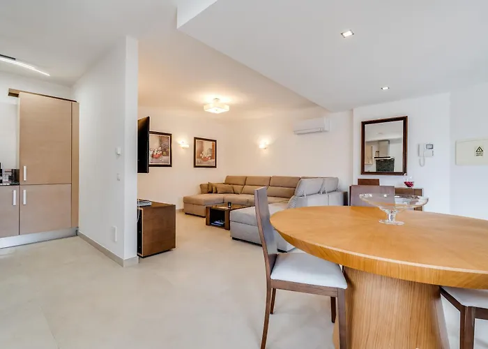 Casas- Bayluz Apart,pool,beach, Tennis, Wifi,aircon 公寓 Luz